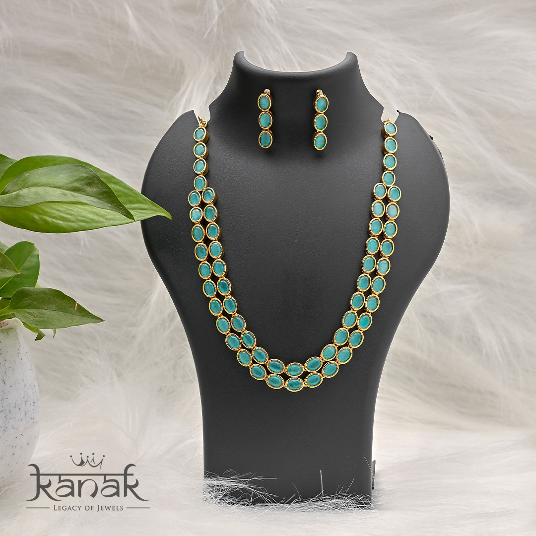 24 Carat Microplated Necklace Set with Matching Earrings 24 carat microplated necklace set with matching earrings